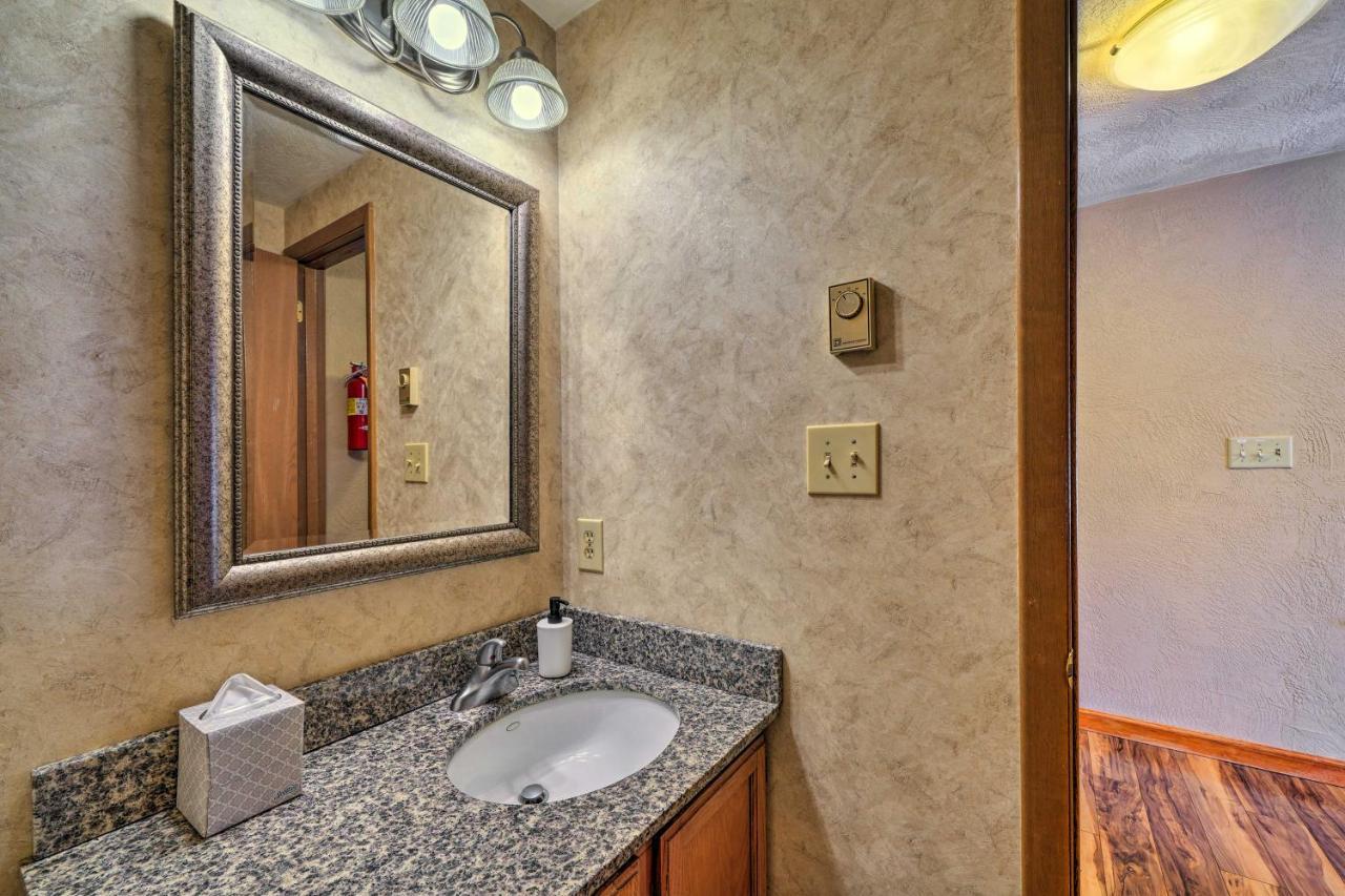 Idyllic Somerset Condo Ski, Hike And Relax! Champion 外观 照片